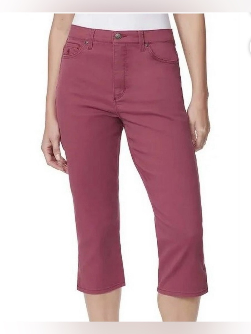 Gloria Vanderbilt Amanda Capri jeans in a purple size 10